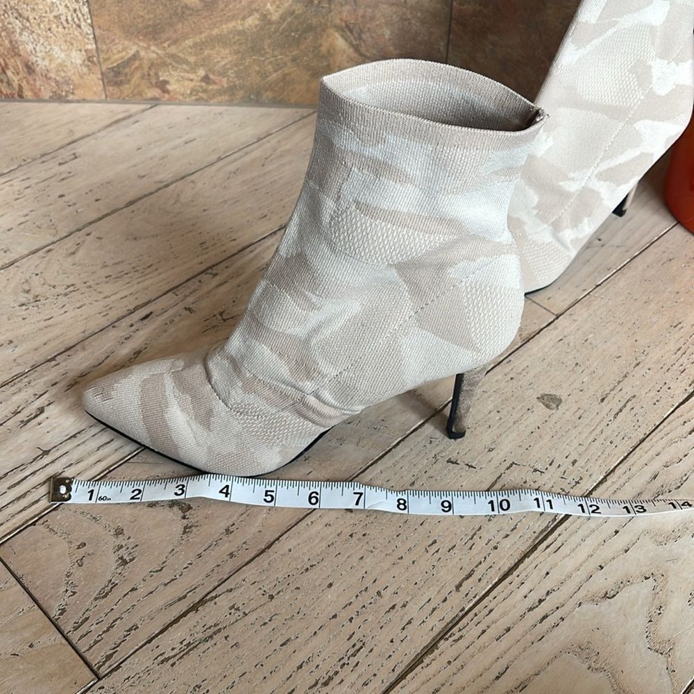 Mia Ankle Boots Women Size 7.5 McKinney Camouflage Sock beige Boots - Picture 12 of 16